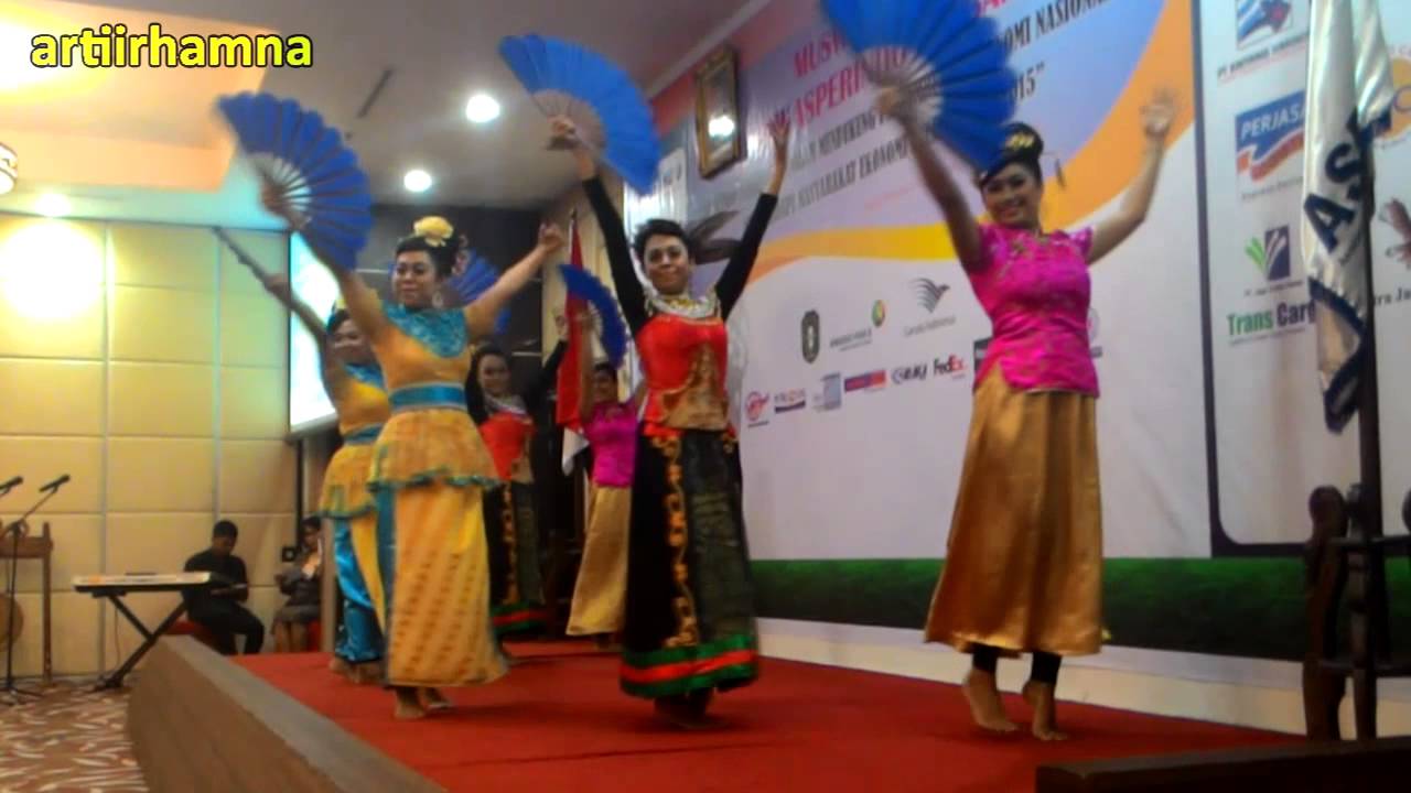 Tarian 3 Etnis, Dayak, Melayu, Tionghoa | Tiga Serangkai - Sanggar Andari