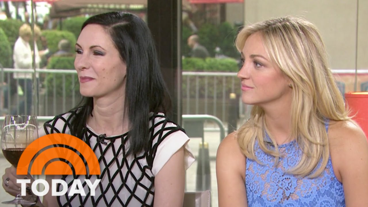 ‘Odd Mom Out’ Pokes Fun At Snooty NY Motherhood | TODAY