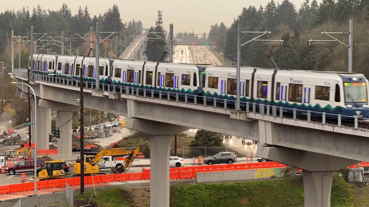 Link 4 Minute Headway Test.  Shoreline South/148th.  Time-Lapse.