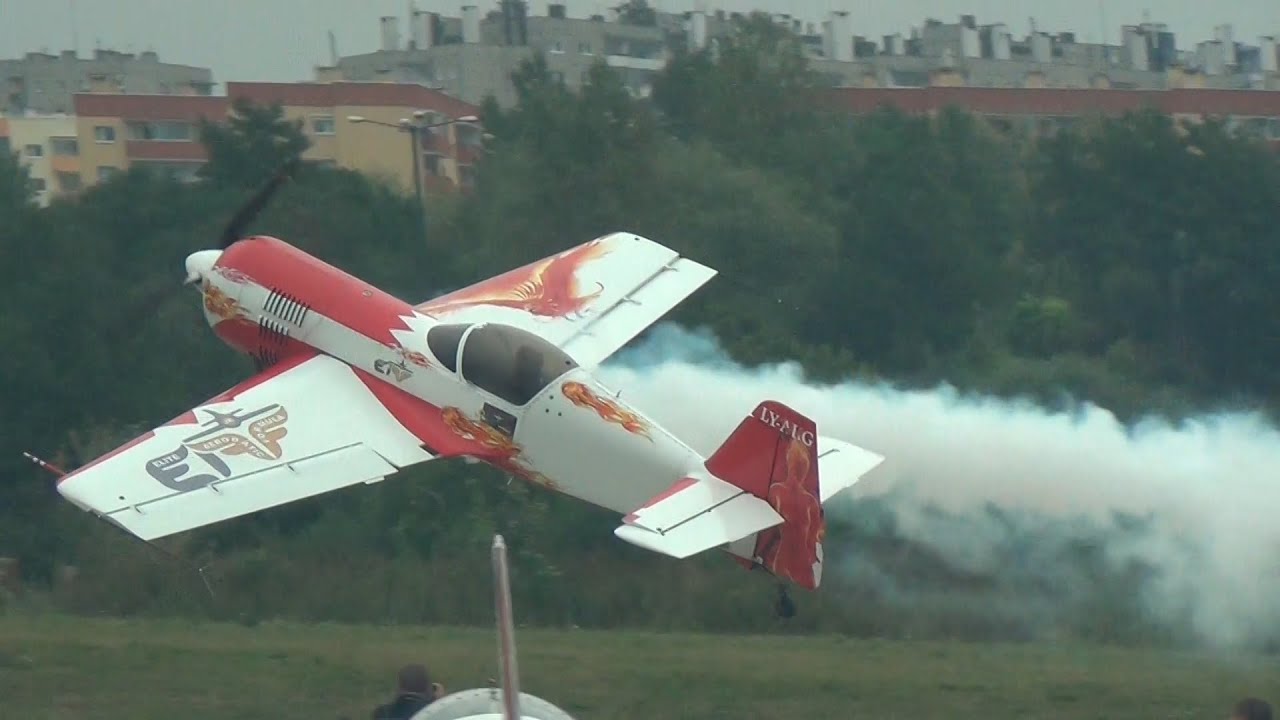Jurgis Kairys - Su-26 - VIII Małopolski Piknik Lotniczy - 2 Września 2012