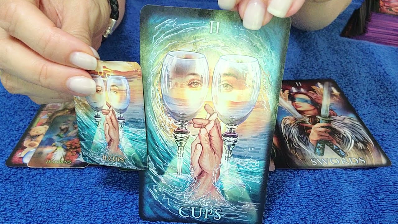 PISCES - THEY'RE EMOTIONALLY ATTACHED TO YOU IN THIS CONNECTION! 💗 👀 SEPTEMBER 2021 TAROT READING