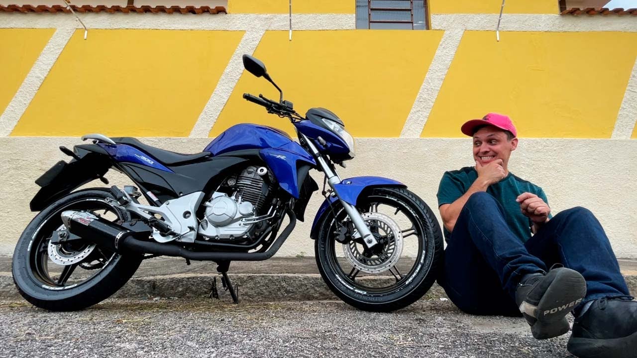 EM BUSCA DA MOTO PERFEITA CB 300 AZUL