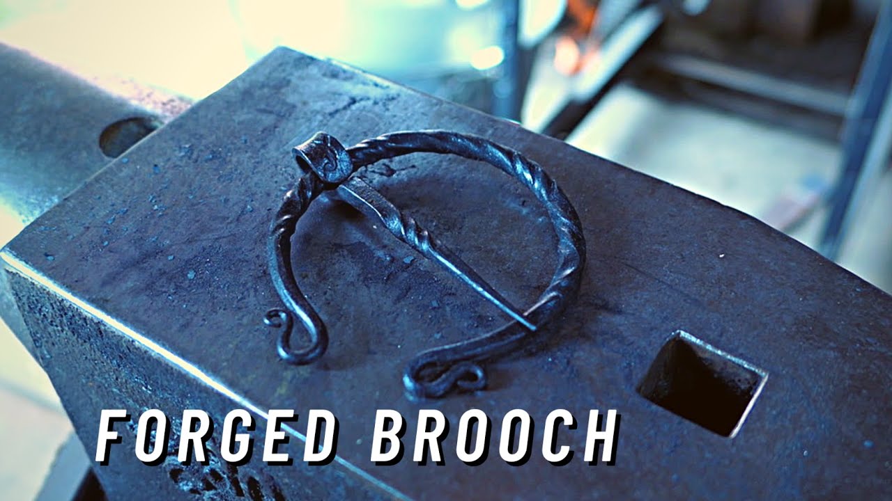 Blacksmithing | Forging a Brooch