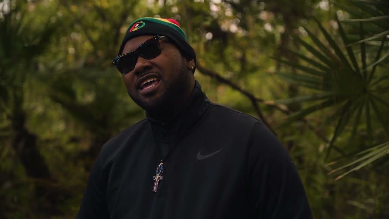 Ravon Rhoden - Falling [Official Music Video]