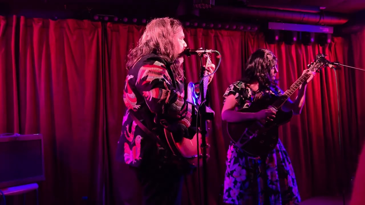 Ren Harvieu & Romeo Stodart Starship  And It Hurts Just Like I Thought It Would Live 23 January 2026