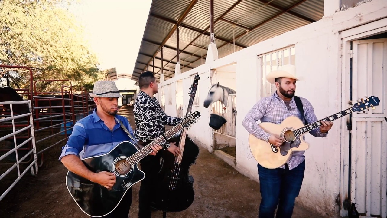 Carin Leon- Mi Ranchito | Exclusivo |