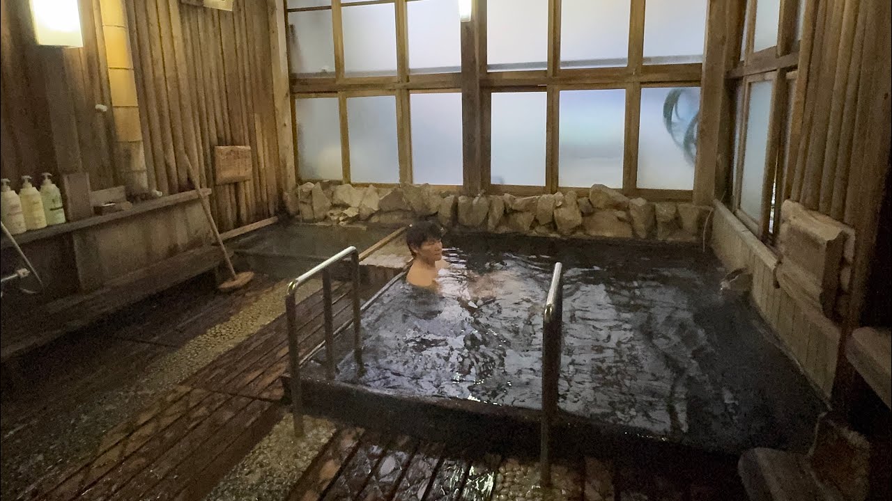 湯の峰温泉 旅館あづまや 狭い方の内湯、露天風呂（和歌山県田辺市旧本宮町）