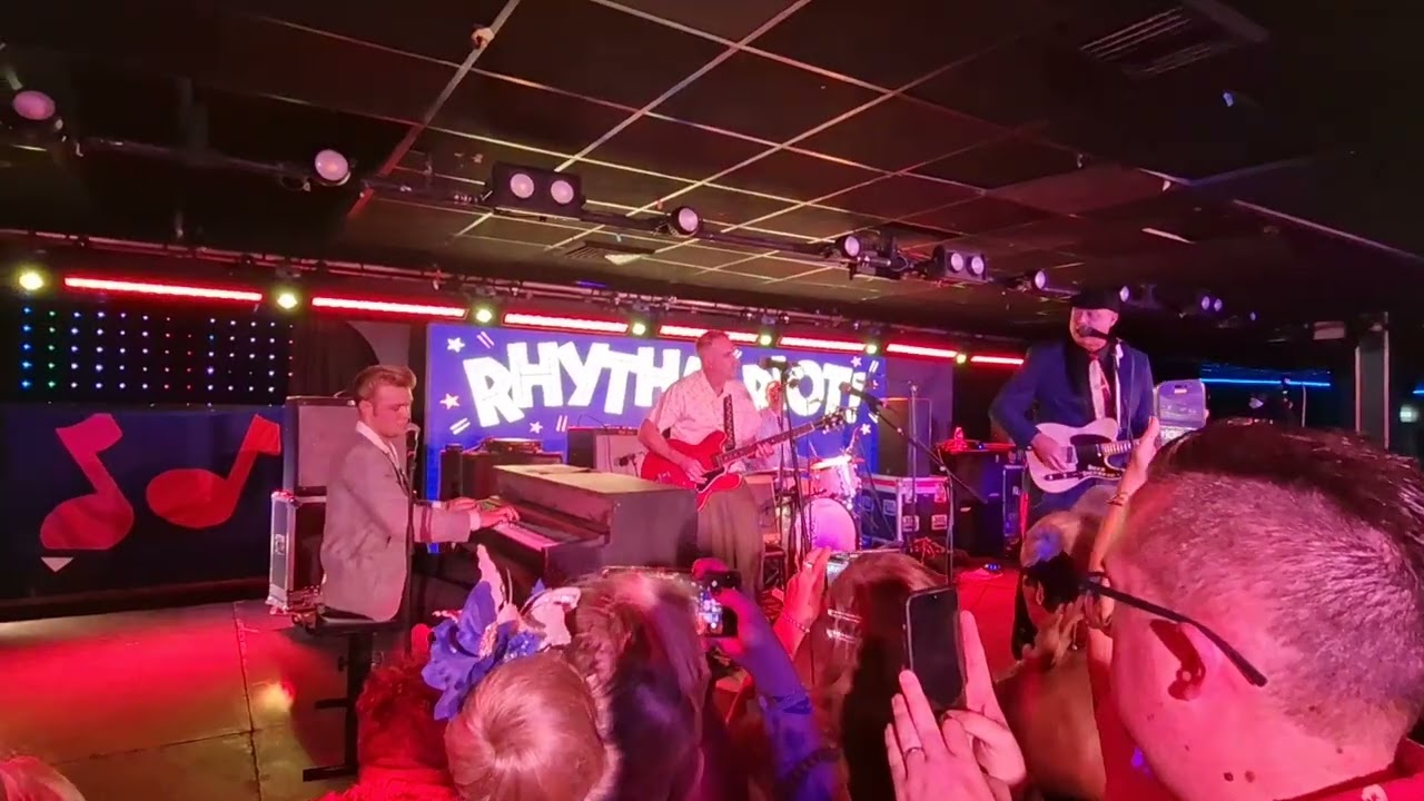 Deke Dickerson with Dylan Kirk & Friends - RHYTHM RIOT 2025 - 'End Of The Road'