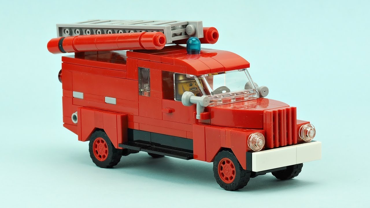 LEGO Old Fire Truck. MOC Building Instructions