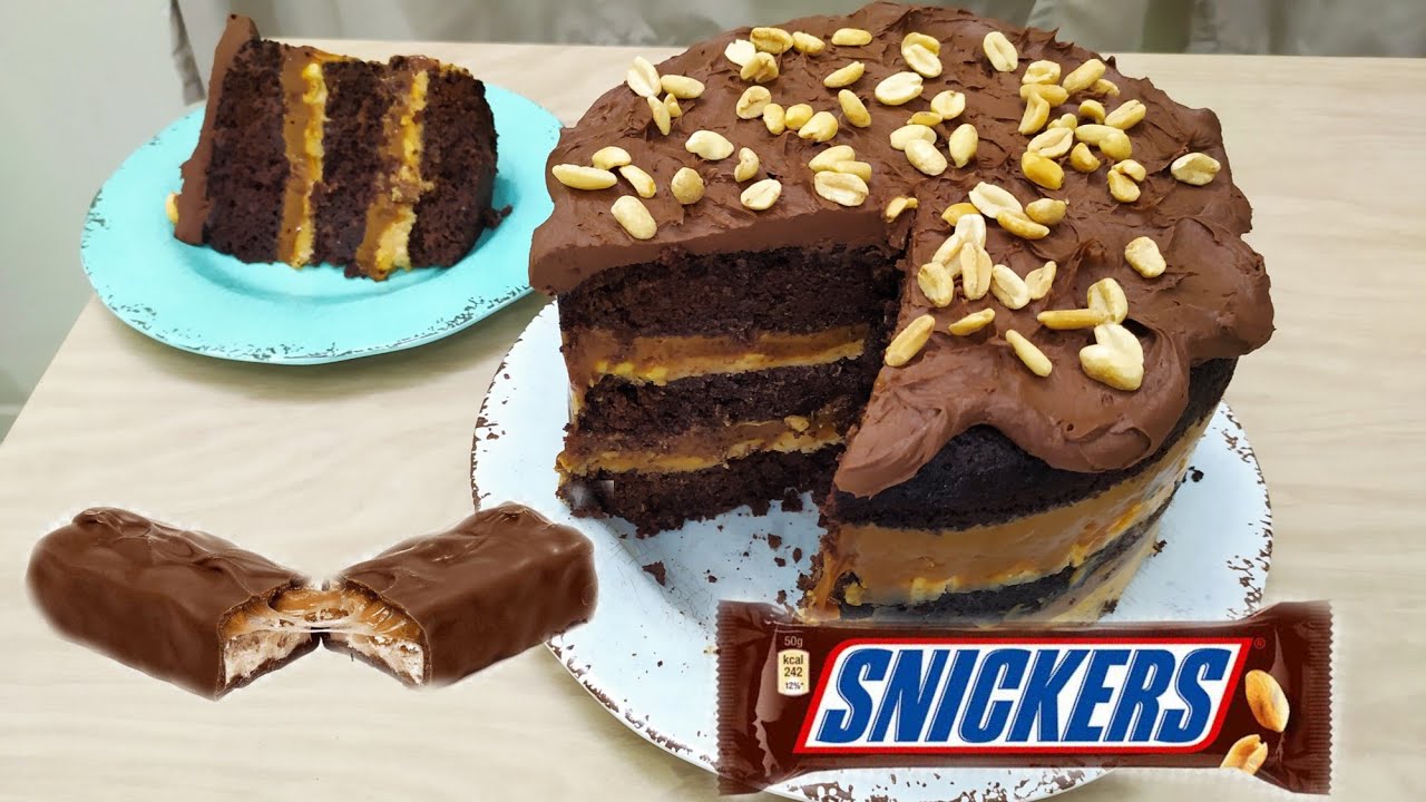 BOLO TIPO SNICKERS PASSO A PASSO| O melhor bolo que já comi na vida | Priscila Sena