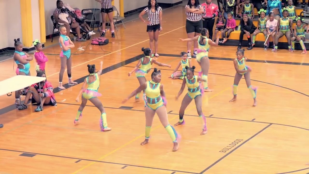 Mini   StandBattle  Dazzling Applettes  vs  Pink Prancing Pearls  BUCKING DOWN IN THE SOUTH  2022