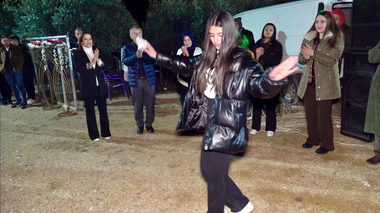 Halay Başı Genç Kız Nenni Bebek Ağır Halay İle