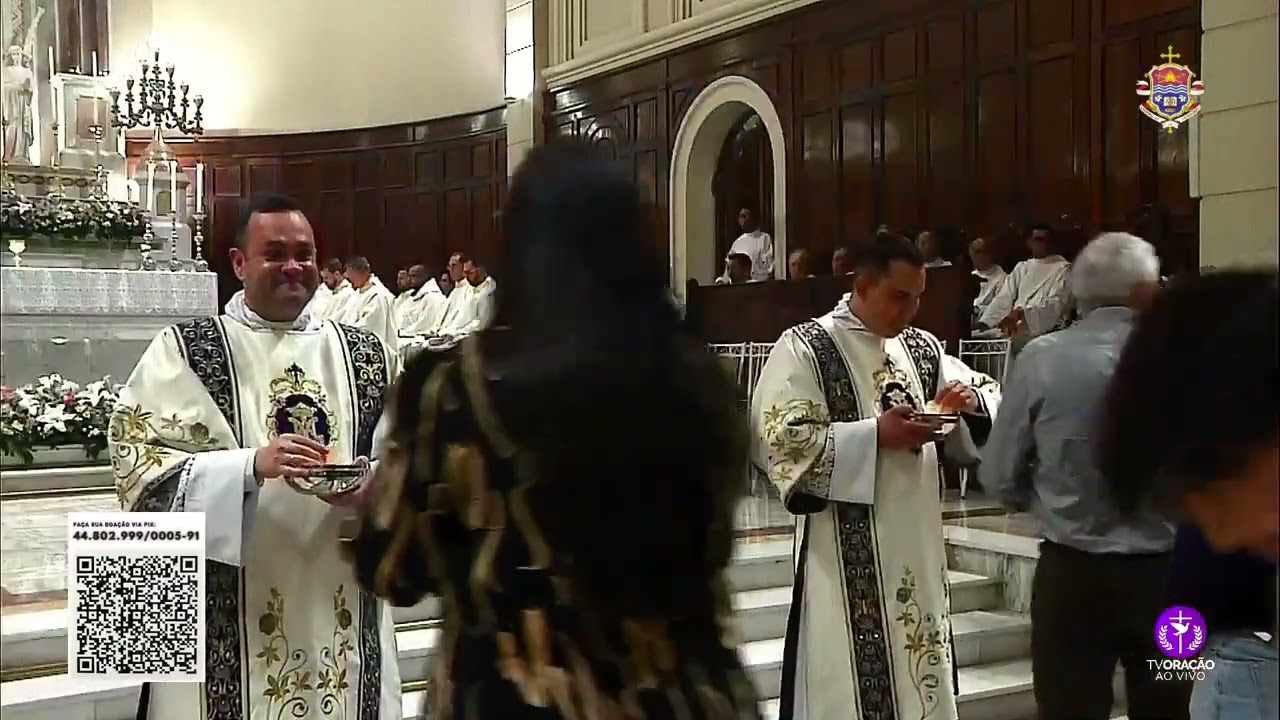 Na Santa Eucaristia - Juliana Moraes CN