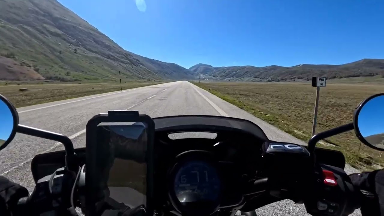 Passeggiata a Campo Felice in completa solitudine con la mia Honda Cmx Rebel 1100T 