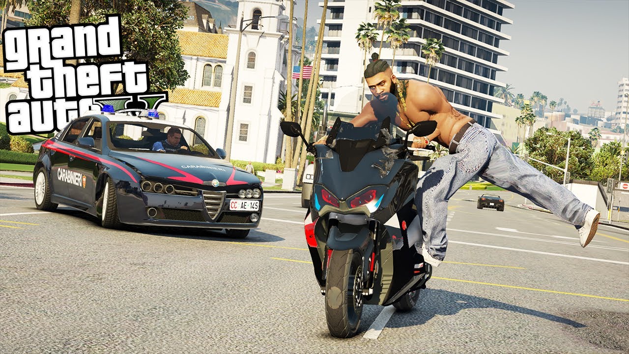 RAPINA e FUGA dalla POLIZIA in TMAX 530 DRIFT |GTA 5 Mod Vita Da Gangster (7) #65