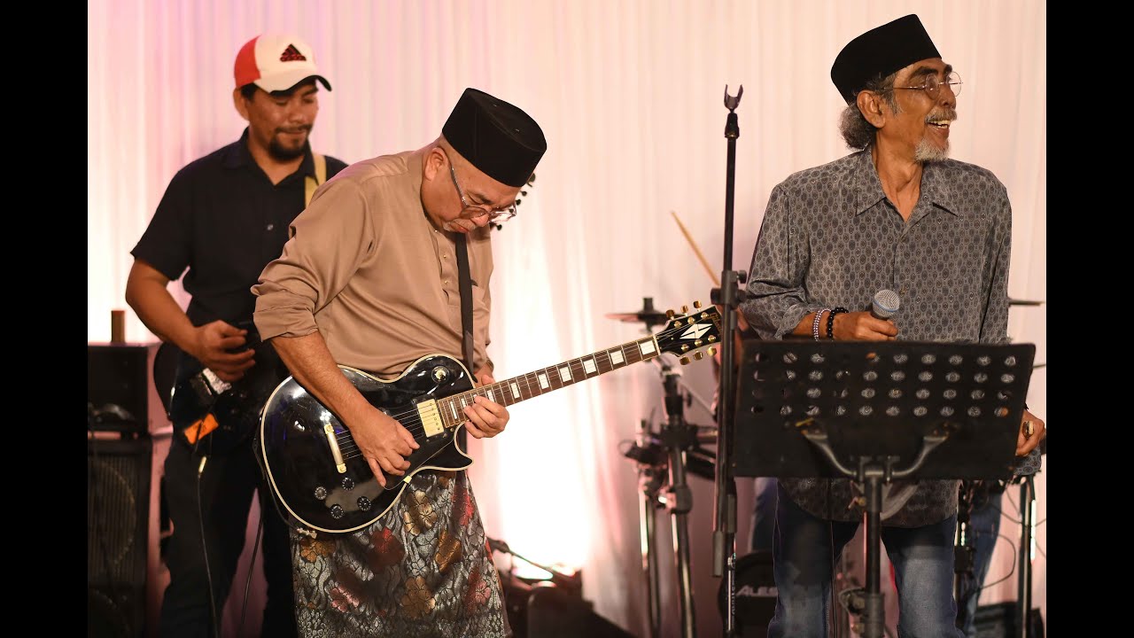 Apo Nak Di Kato - Mokhtar (MO)  jamm with Ito