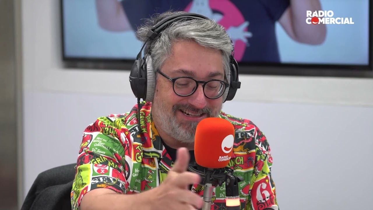 Rádio Comercial | Ai a tripa de Grinch - O Homem Que Mordeu o Cão