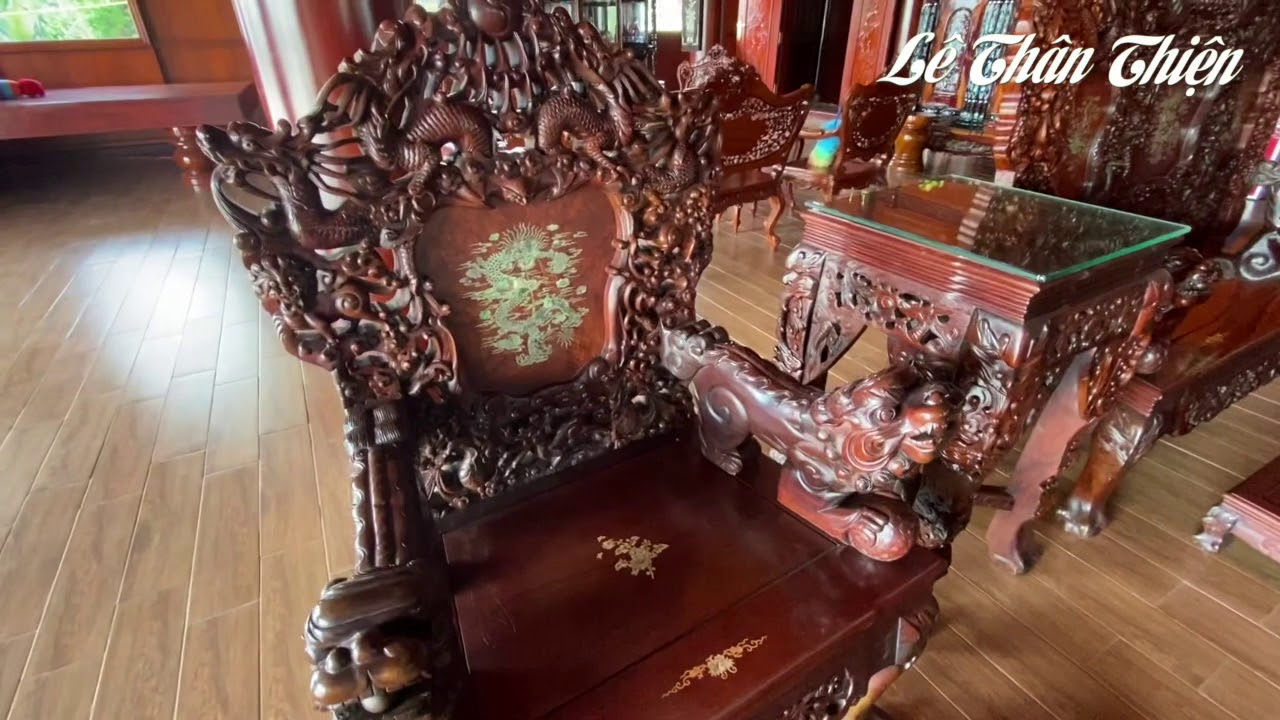 Thăm căn nhà toàn gỗ quý, nội thất vô giá ở Miền Tây