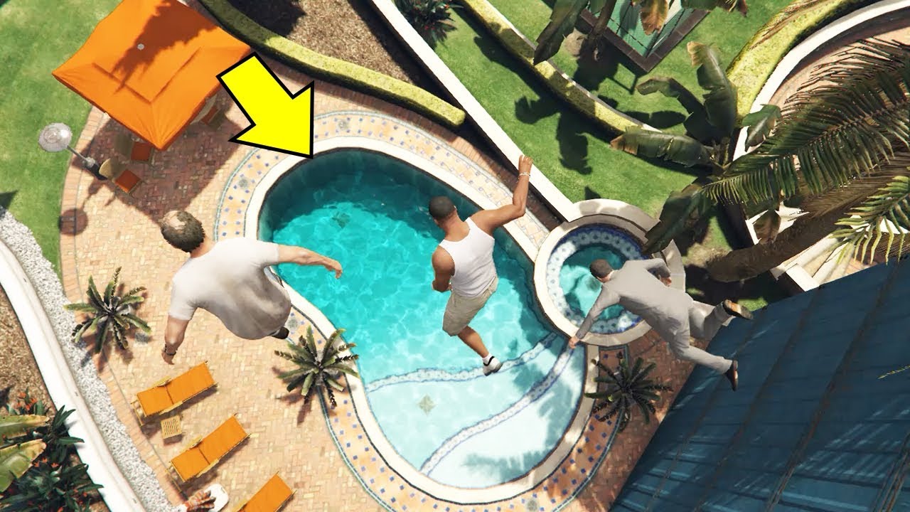 ماذا سيحدث اذا قفزة الشخصيات الثلاثة في مسبح مايكل في قراند 5؟ GTA V
