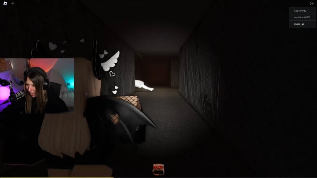 VIERNES DE TERROR CON CAPRI Y MOLLY [Stream Completo]