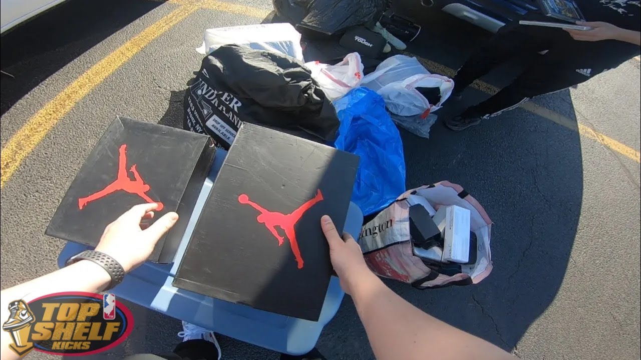 CAN’T BELIEVE I FOUND THESE OG BRAND NEW AIR JORDANS AT THE FLEA MARKET. DID I ALMOST BUY FAKES?!