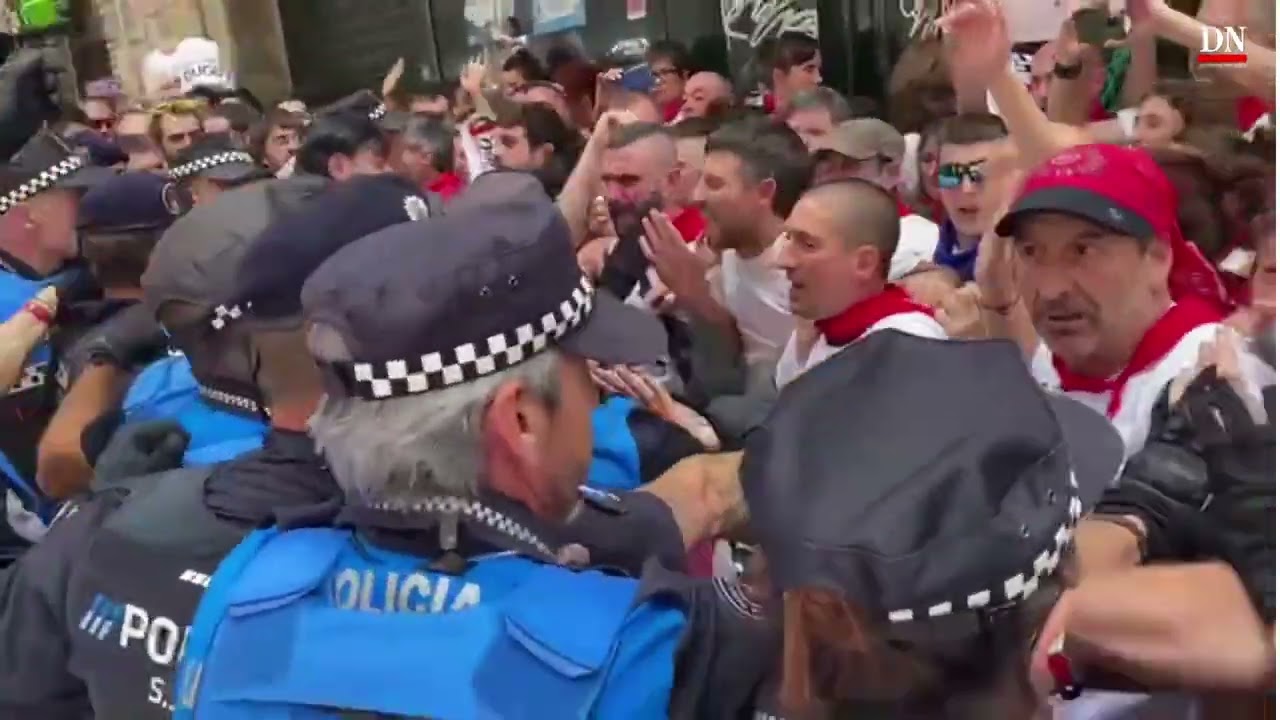 Incidentes en la calle Curia en la procesi&oacute;n de San Ferm&iacute;n 2022