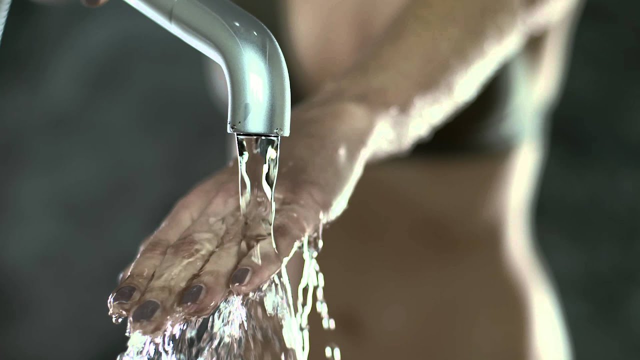Immer warme Hände mit dem Armguss von Kneipp