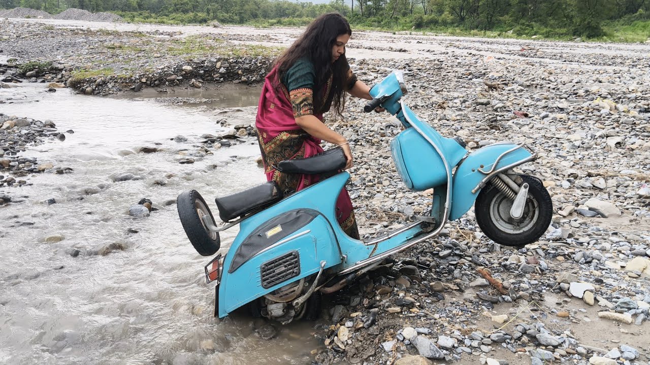 GIRL RIDING BAJAJ SUPER || OFF-ROADING🔥🔥🔥 #girlrider #2stroke #newvideo