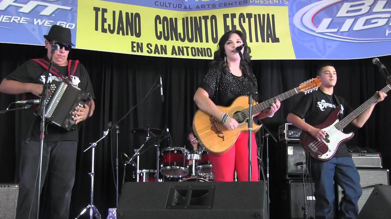 Crystal N' Crew @ Tejano Conjunto Festival 2012 - Video # 2