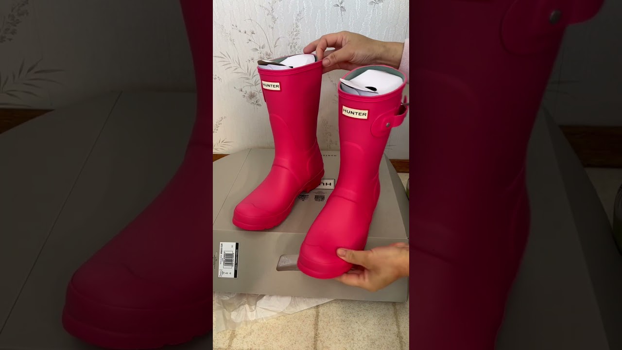 Pink Hunter Boots #asmr #satisfying footwear