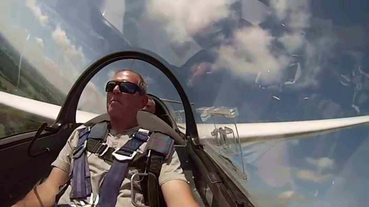 Glider Aerobatics Practise for Standard badge - Southdown Gliding Club