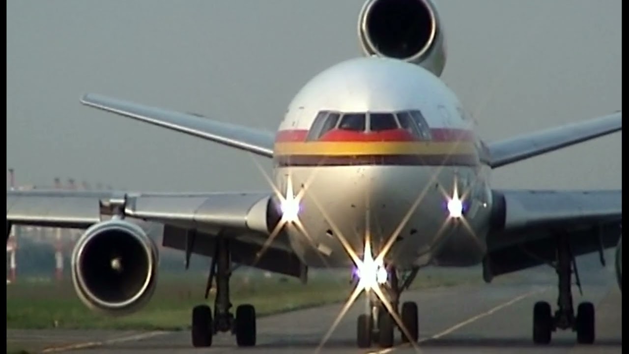 Douglas DC-10-30 DAS AIR  departure , rolling take off , Ostend