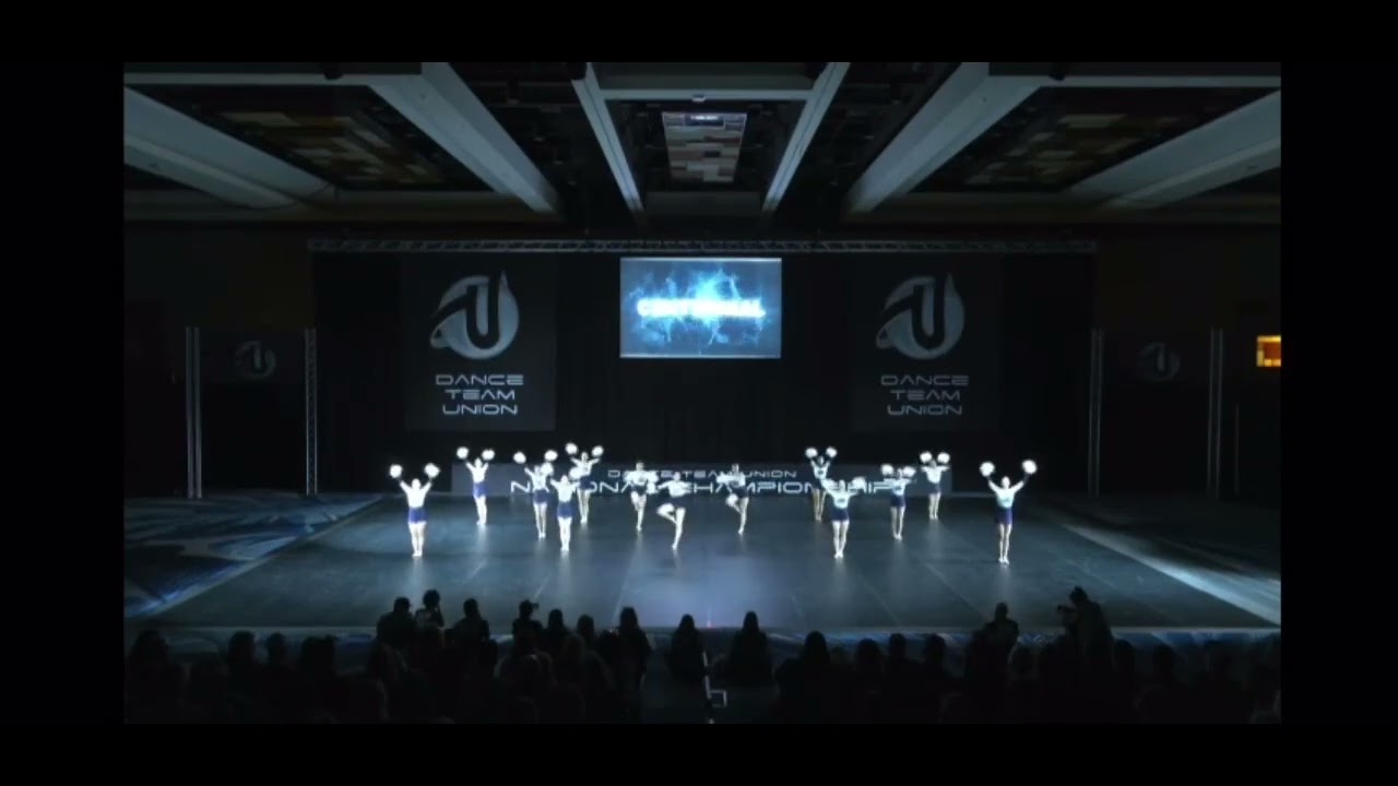 Centennial HS Medium Varsity Pom 2023