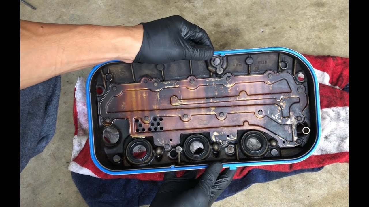 07 Acura TL Front Valve Cover Gasket Replacement