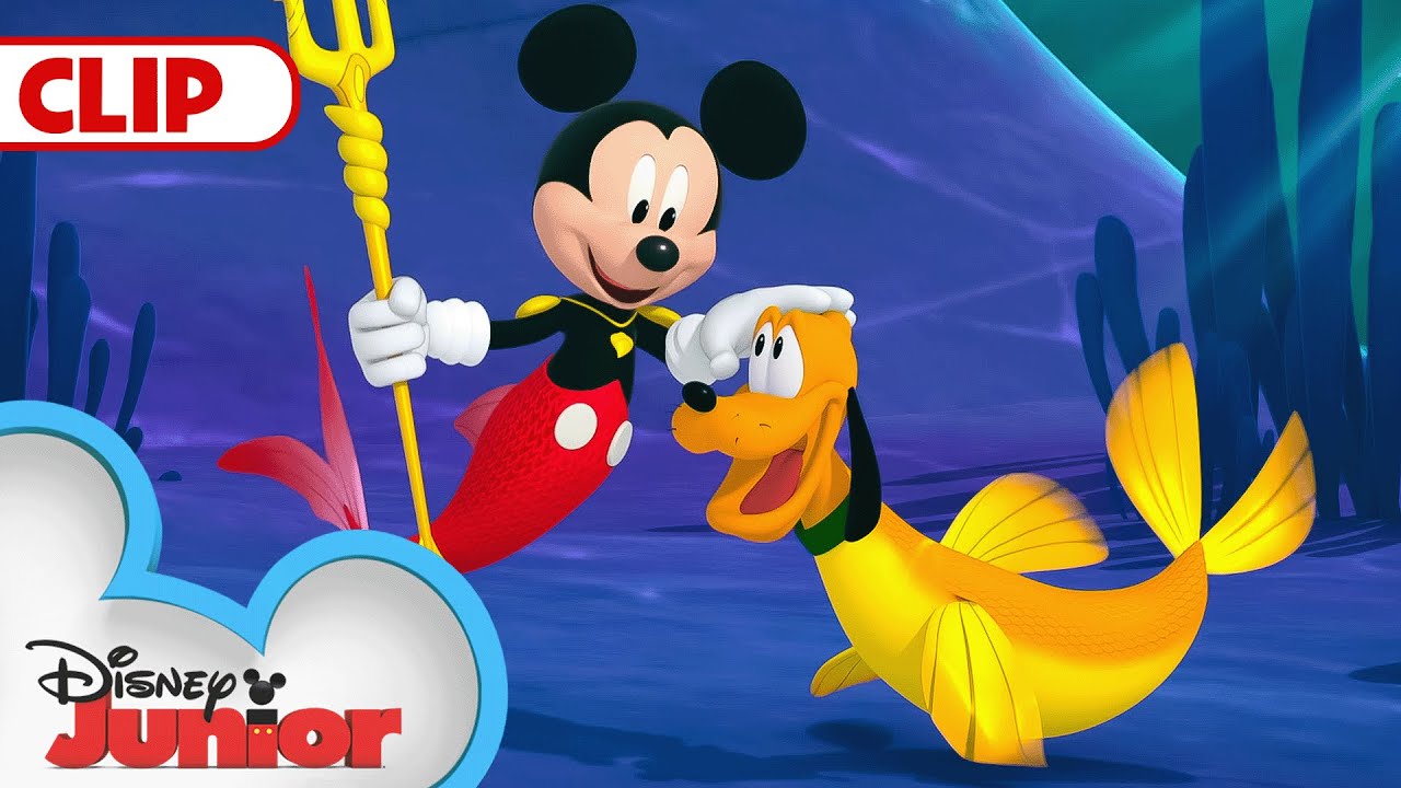 Mickey and Friends become Mermaids! 🧜‍♀️ | Mickey Mouse Funhouse | @disneyjr​
