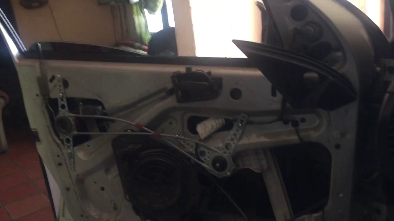 Alza Vidrio Spal (Italiano) en Peugeot 207 Compact