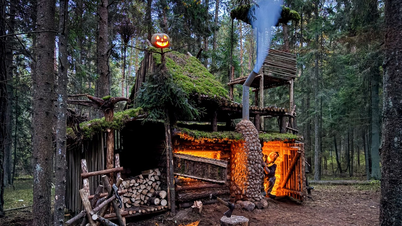 WINTER IS COMING:RETURN TO MY FOREST CABIN, BUILDING A STONE STOVE AND WOOD STORAGE.FOREST HALLOWEEN