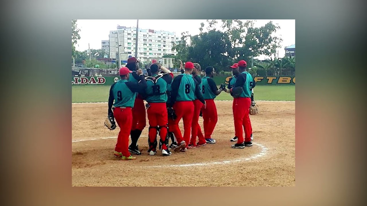 Softbolistas santiagueros protagonizan actuaciones relevantes en su equipo nacional