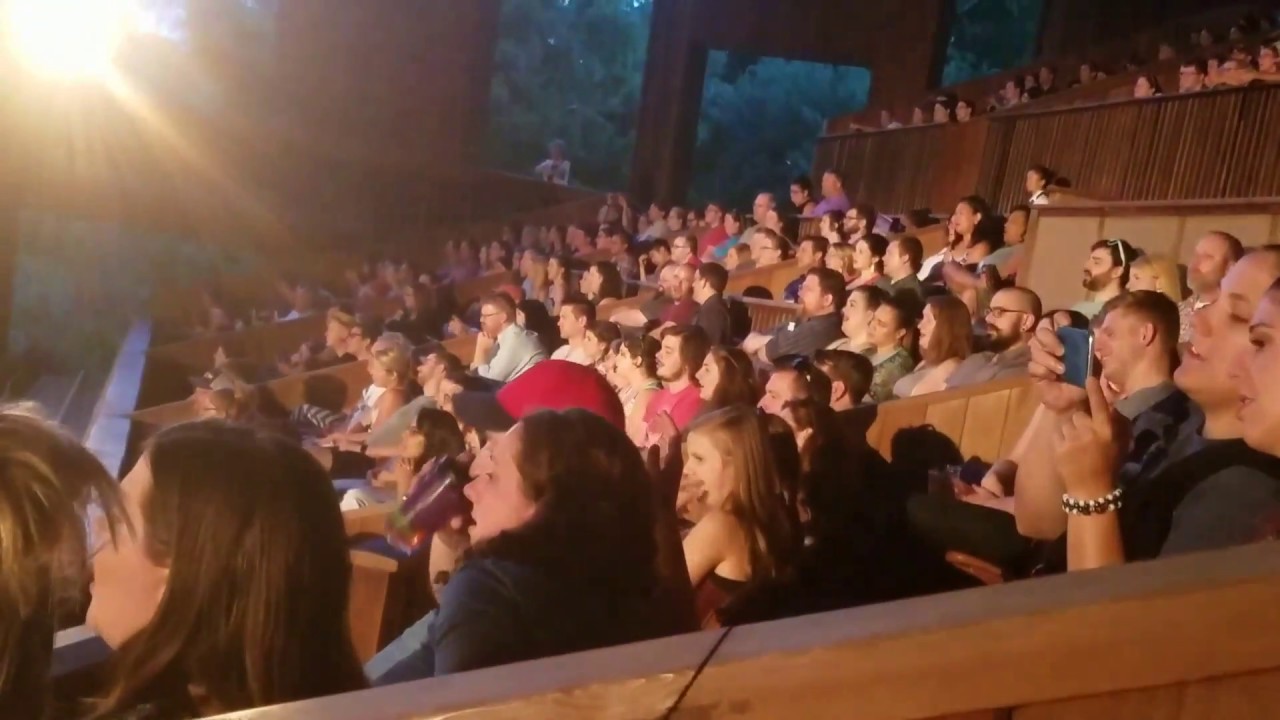 Amazing audience control and involvement by #BenFolds,  great #singer and #pianist