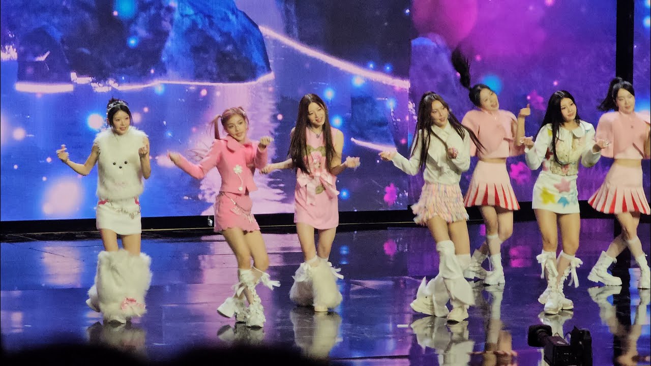ILLIT (US DEBUT) (FANCAM/4K) @ MAMA AWARDS US - Dolby Theatre - Los Angeles 11/22/2024
