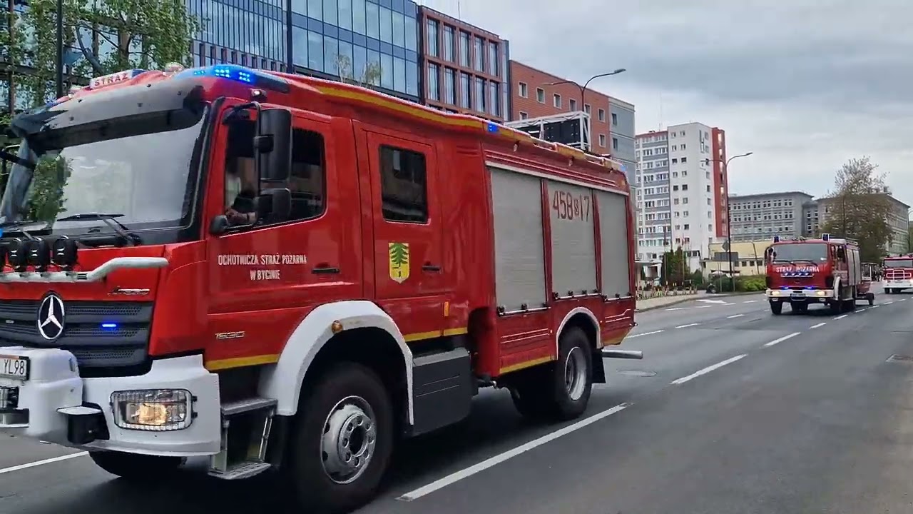 Przejazd jednostek PSP i OSP miasta Gliwice i powiatu Gliwickiego z okazji Dnia Strażaka. 07.05.2022