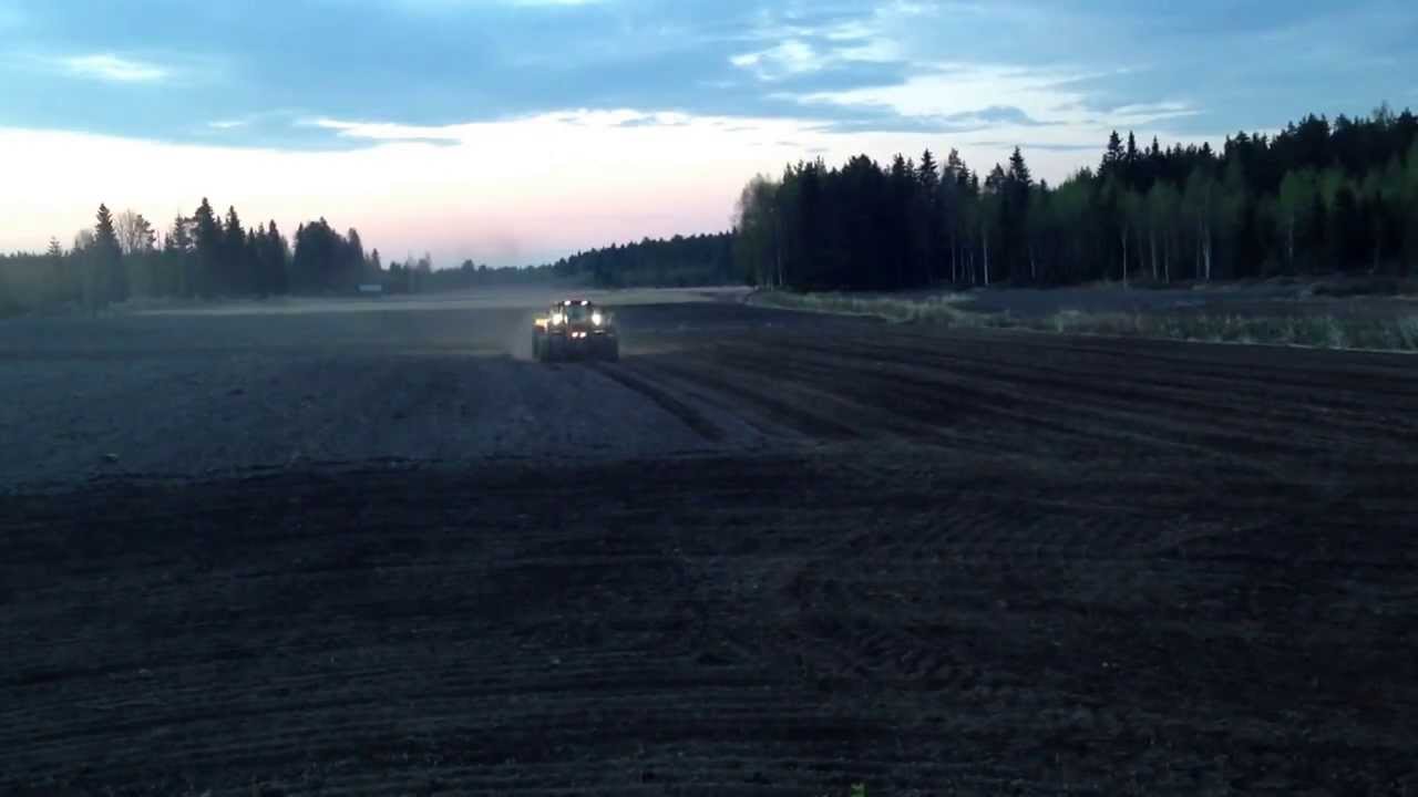 S&aring;dd med Valtra N101 & Tume Agrimaster