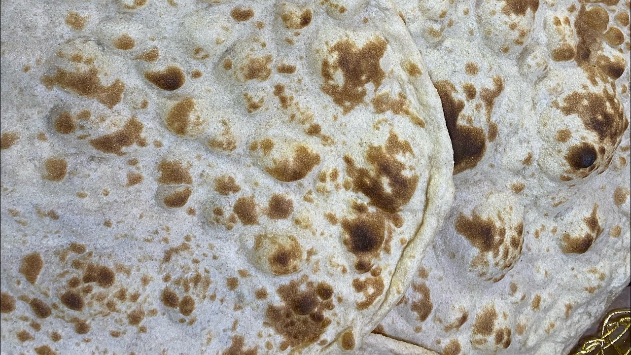شرح على التنور الكهربائي بناء على طلب متابعه ادكول الخبز😩ليش يطلع يابس