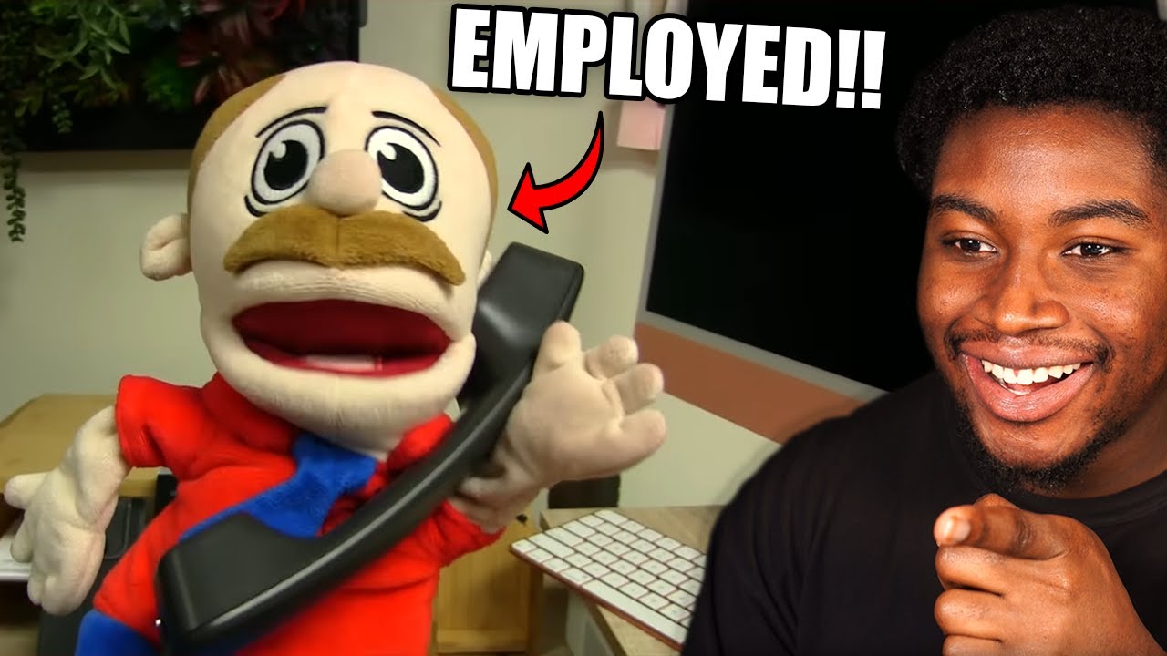 MARVIN'S FIRST JOB! | SML Marvin The Intern!