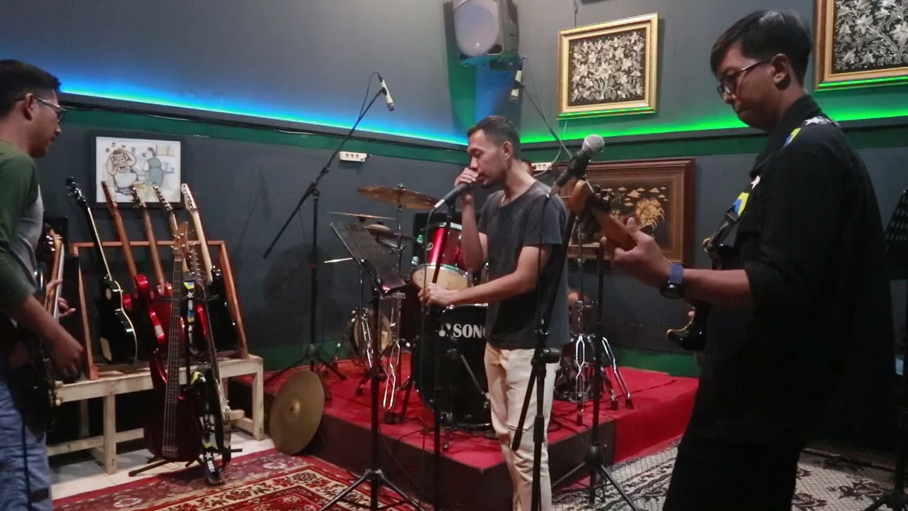 Neos Project - Tak Layak Hidup Di Dunia