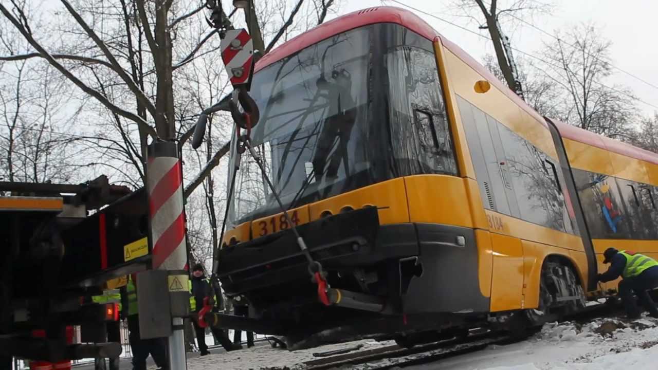 Wypadek i wykolejenie tramwaju Swing na Bemowie w dniu 14.12.2012