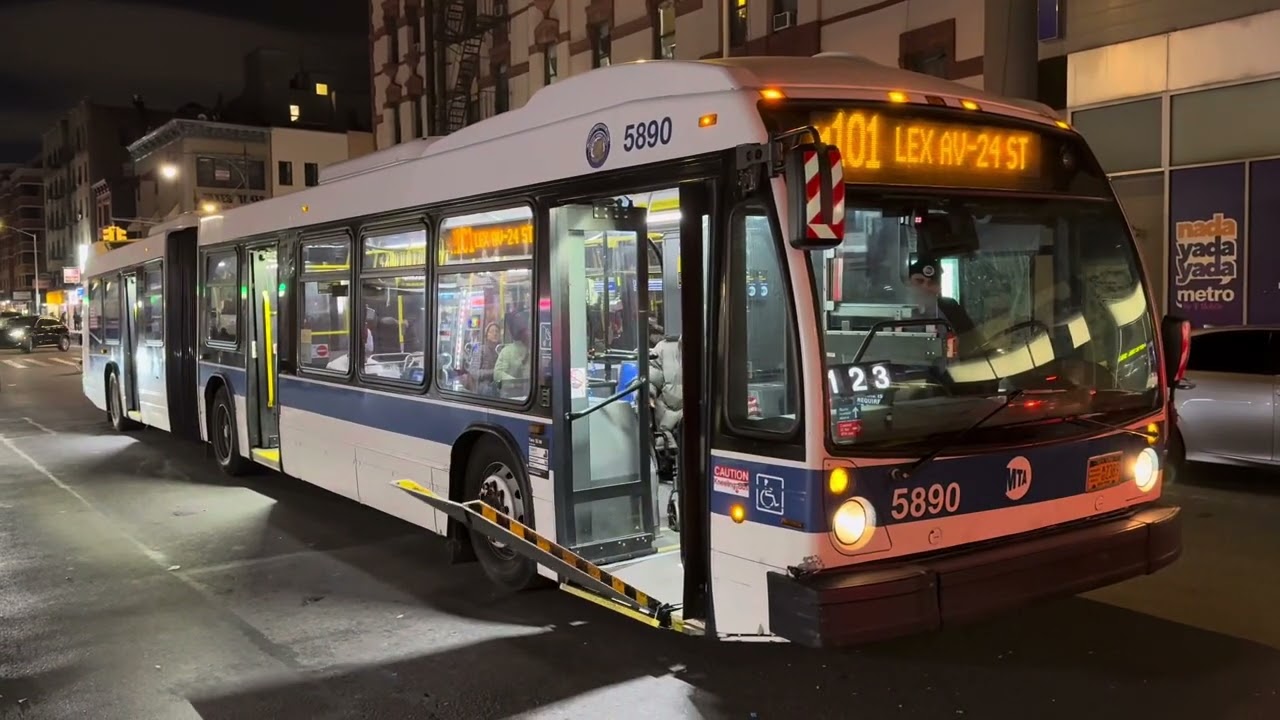 Nova Bus LFSA’s on the M101/M102/M103 at 116th and Lexington Avenue