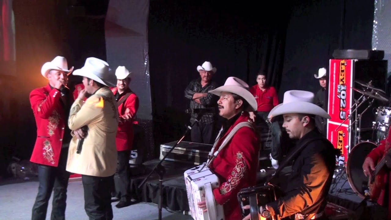 LOS INVASORES DE NUEVO LEON Y HEREDROS EN EL MISMO ESCENARIO '' LA VIVIANA ''