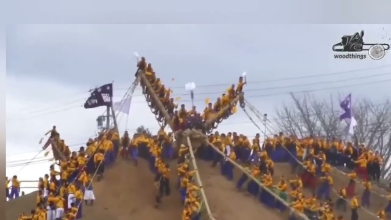Extremely Dangerous Riding Giant Logs Festival in Japan Reverse Video