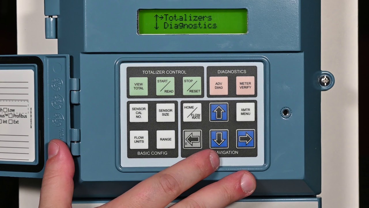 How to Configure the Rosemount™ 8782 Slurry Magnetic Flow Meter Transmitter Using the Local Operator